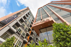 Отель Baron Residence Bangkok  Бангкок